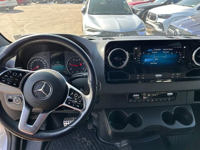 Used 2024 Mercedes-Benz Sprinter 2500 image 13