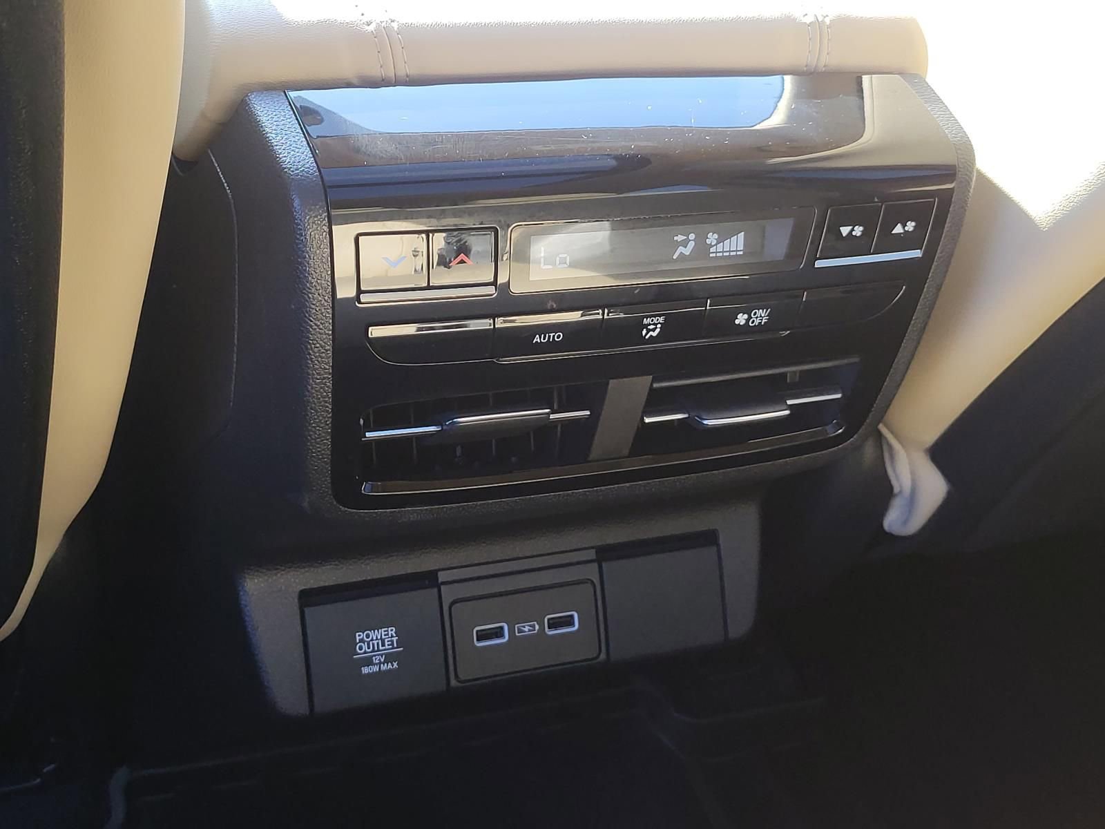 Used 2023 Acura MDX SH-AWD w/ Technology Package image 14