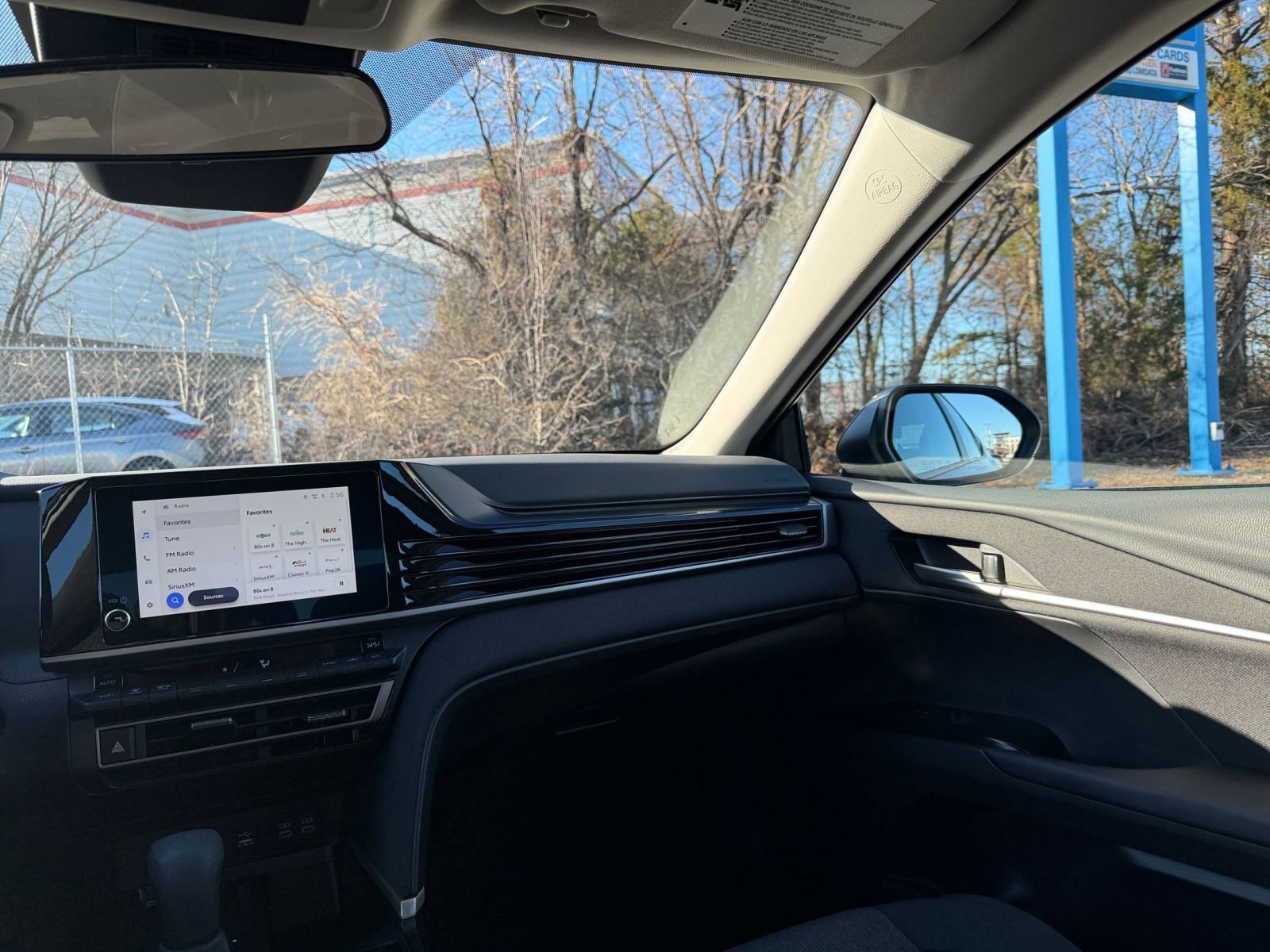 Used 2025 Toyota Camry LE image 34