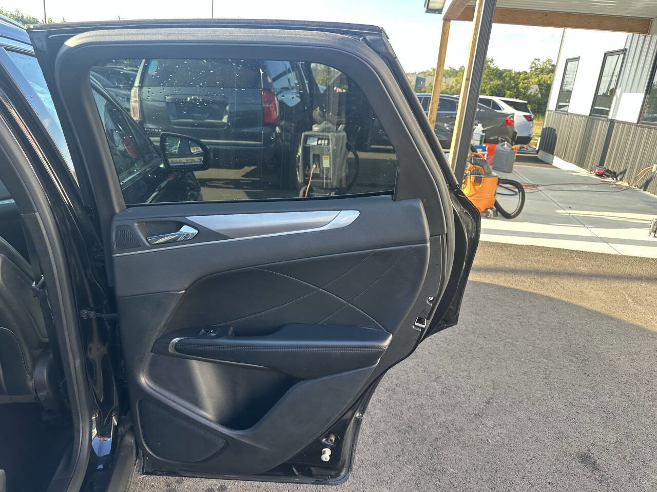 Used 2019 Lincoln MKC Premiere image 20