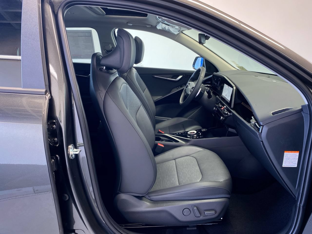 New 2026 Kia Niro Wave FWD image 30