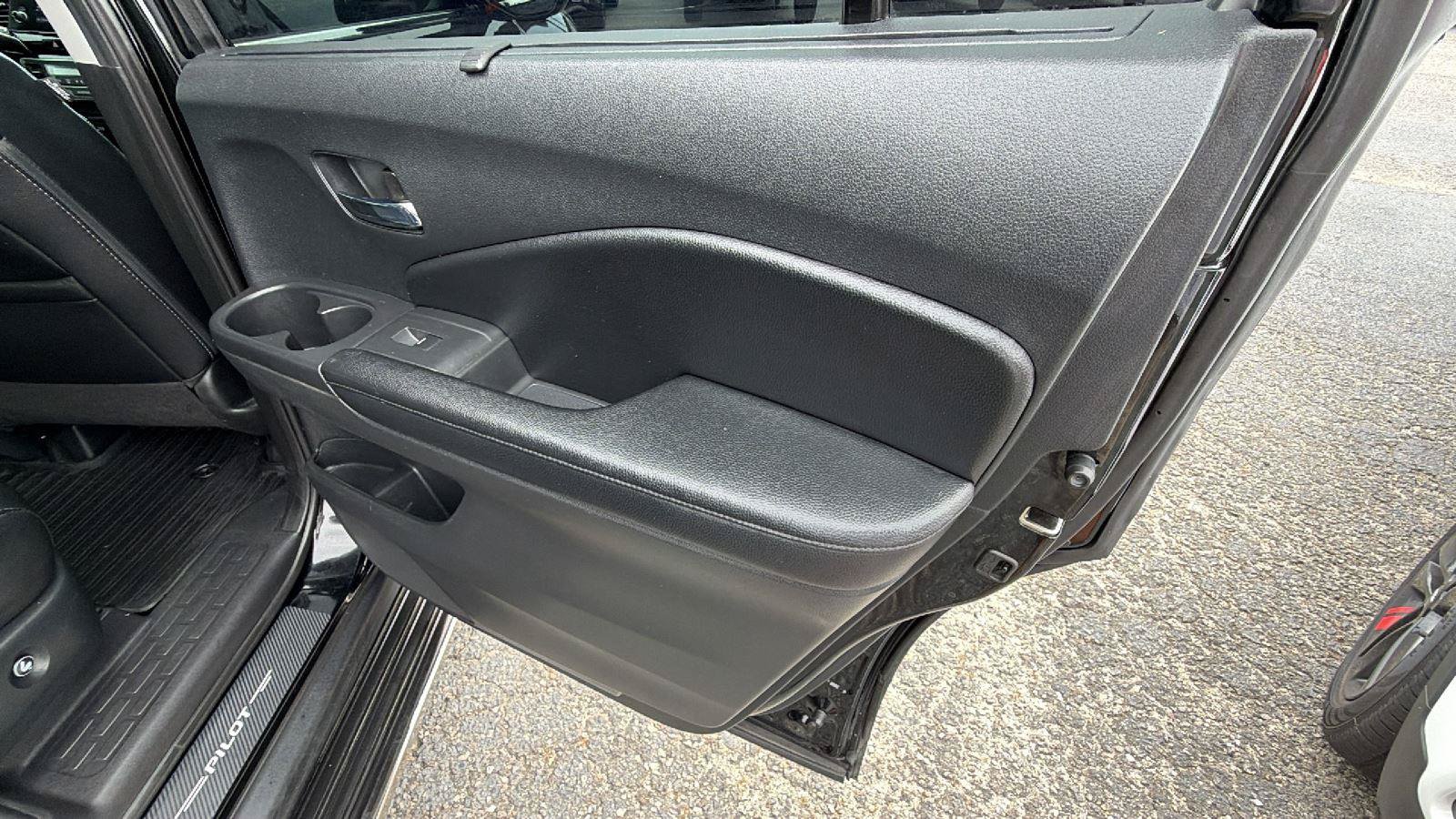 Used 2020 Honda Pilot Touring image 18