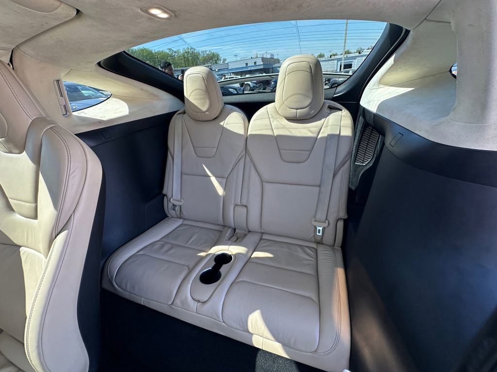 Used 2017 Tesla Model X 90D image 22