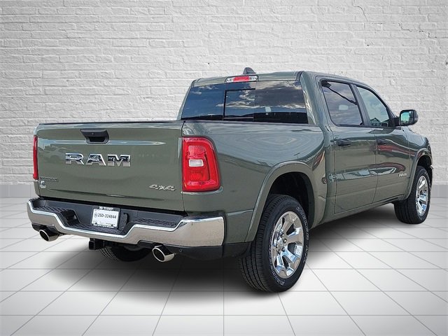 New 2026 RAM 1500 4x4 Crew Cab image 4