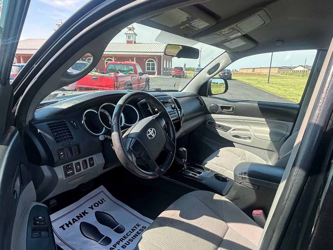 Used 2012 Toyota Tacoma 4x4 Access Cab V6 w/ Convenience Pkg image 8