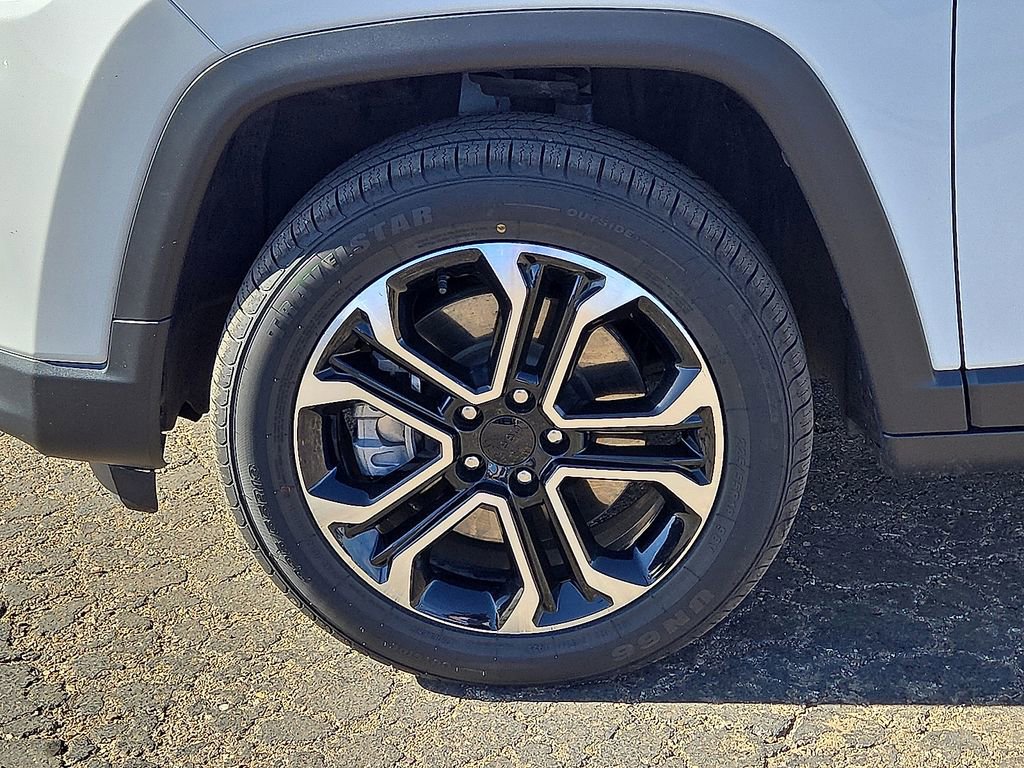 Used 2023 Jeep Compass Limited image 11