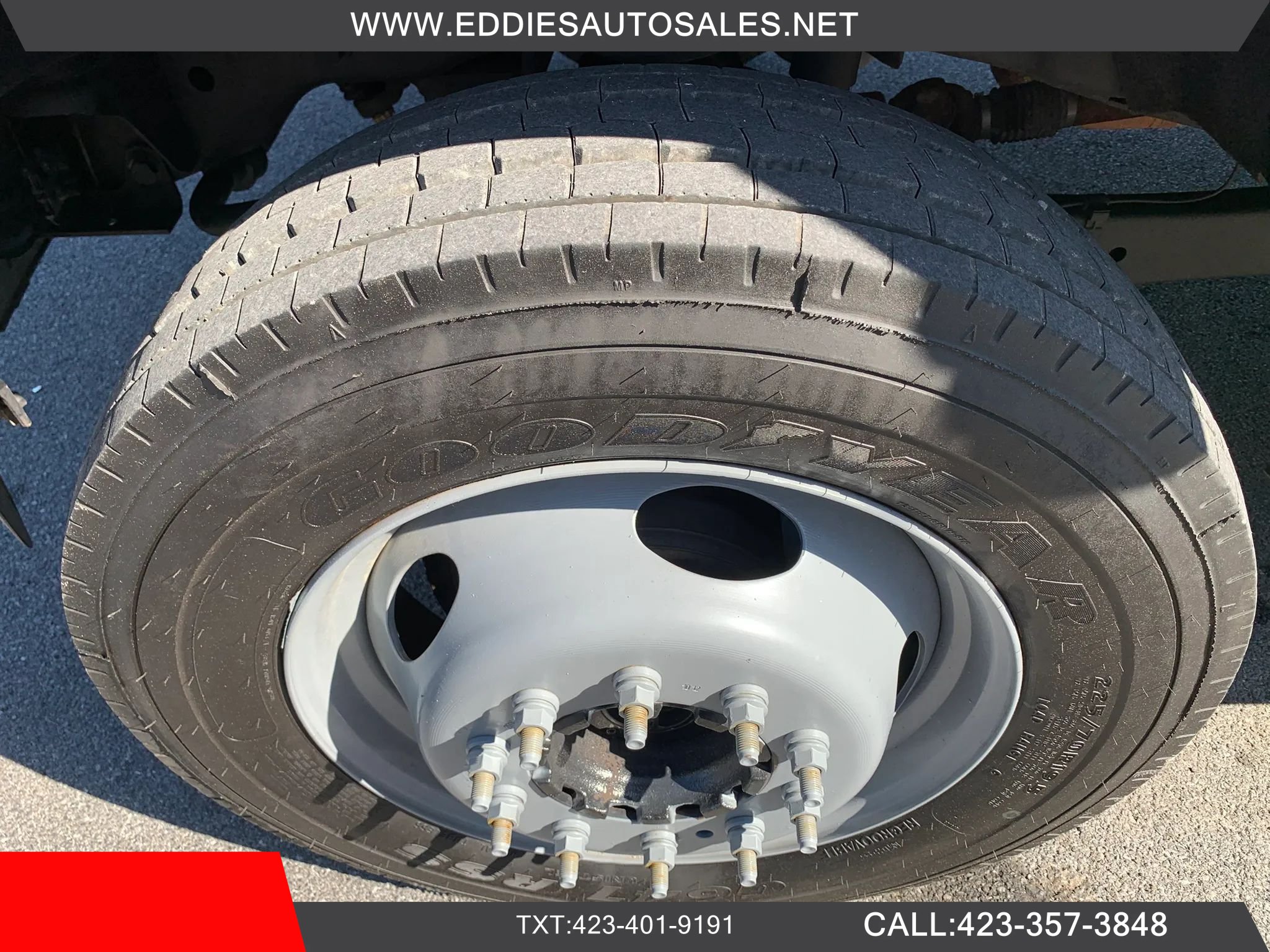 Used 2015 Ford F550 4x4 Regular Cab Super Duty image 45