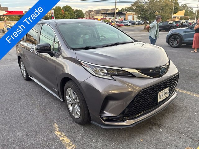 Used 2021 Toyota Sienna XSE
