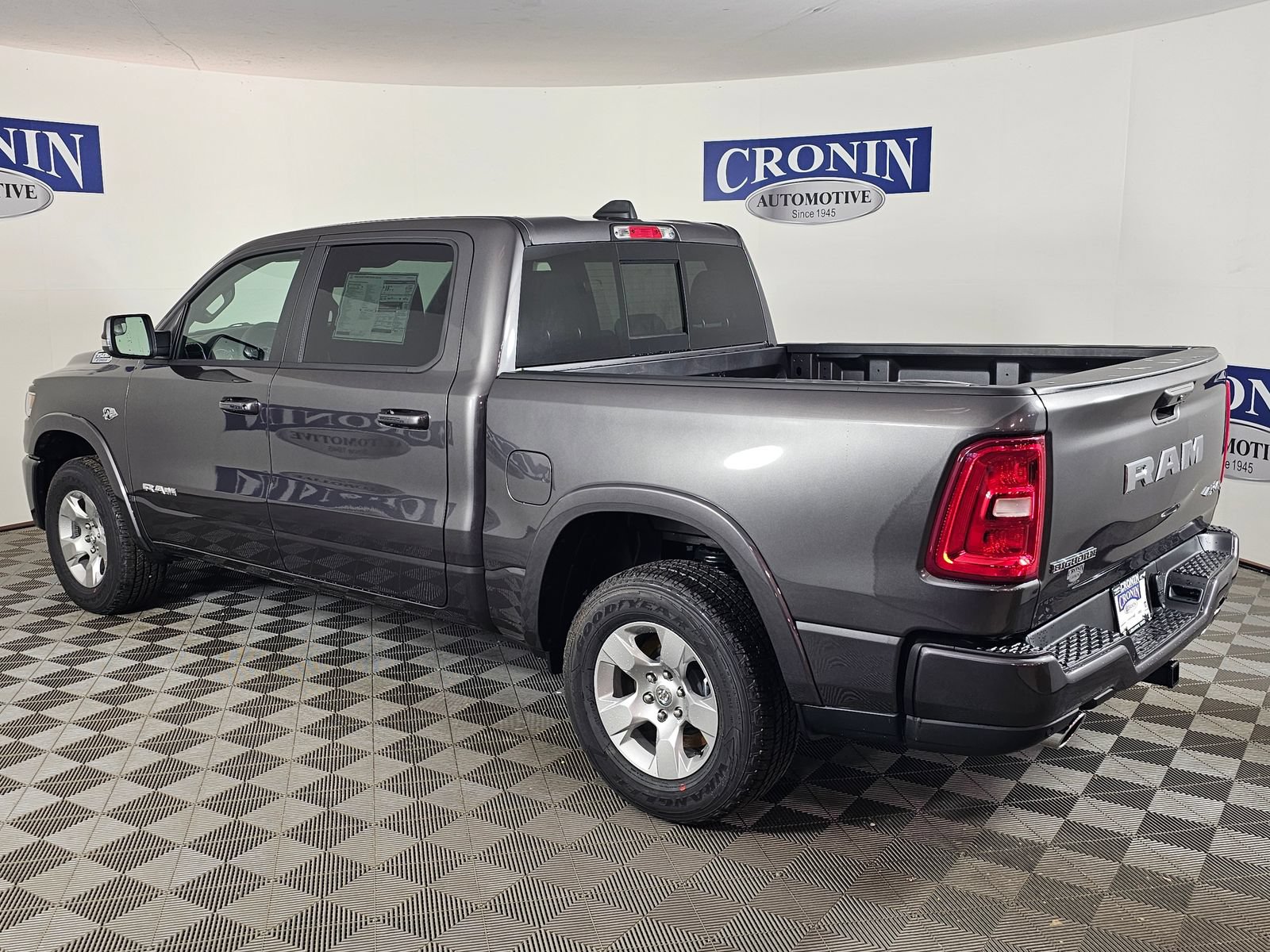New 2026 RAM 1500 Big Horn AWD/4WD image 3