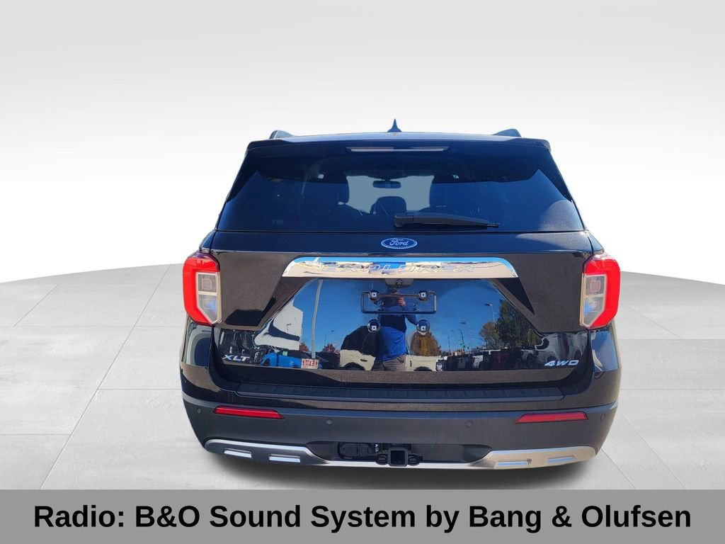 Certified 2023 Ford Explorer XLT w/ Equipment Group 202A image 7