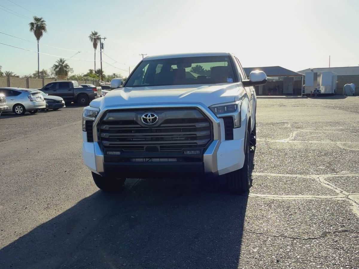 New 2025 Toyota Tundra Limited image 3