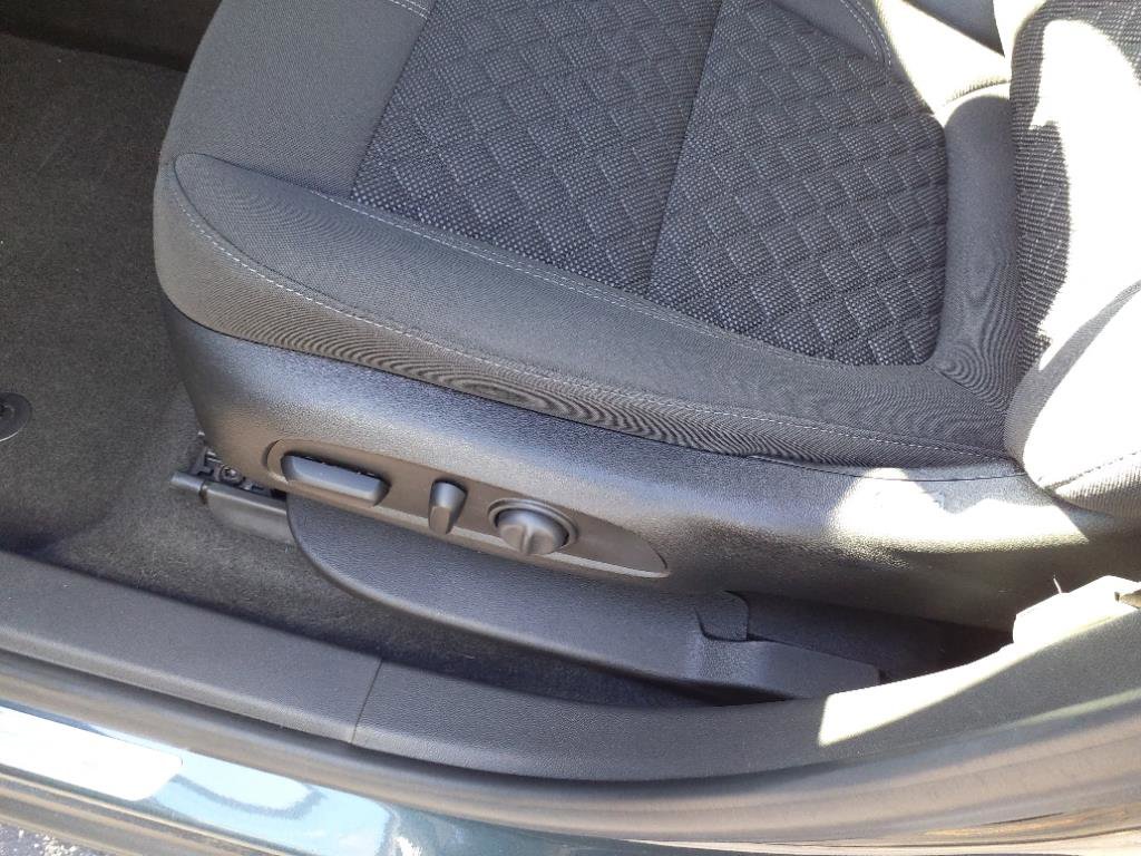 Used 2019 Chevrolet Blazer LT image 13