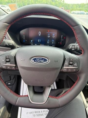 New 2025 Ford Escape ST-Line w/ Cold Weather Package FWD image 14