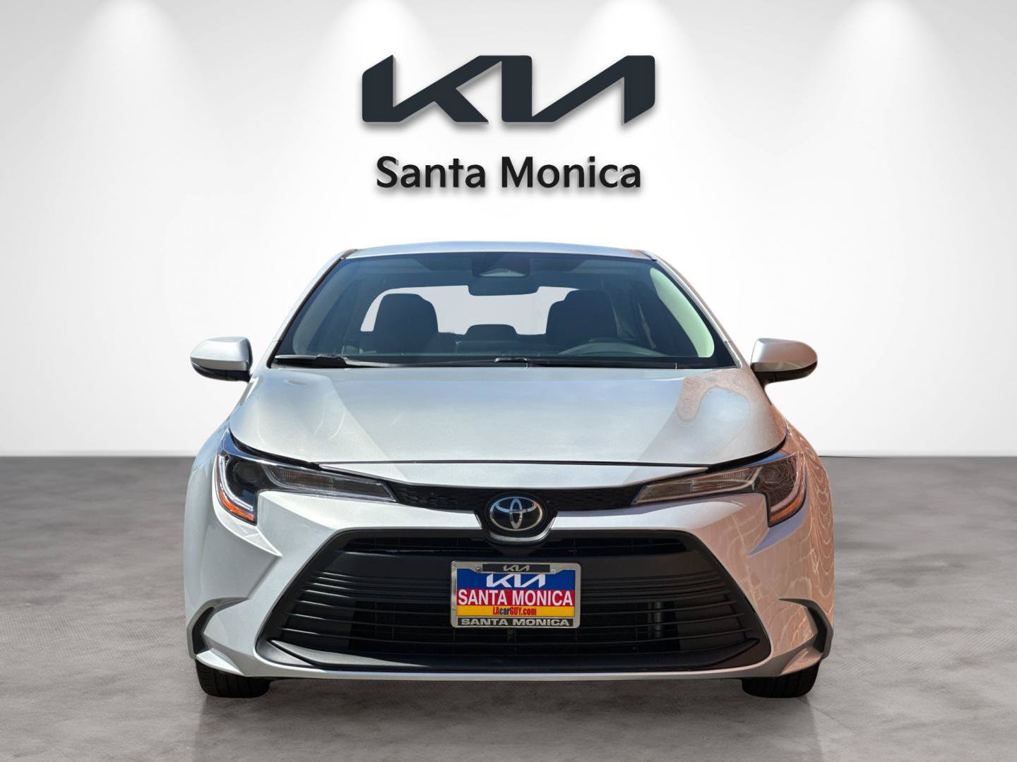 Used 2023 Toyota Corolla LE FWD image 9