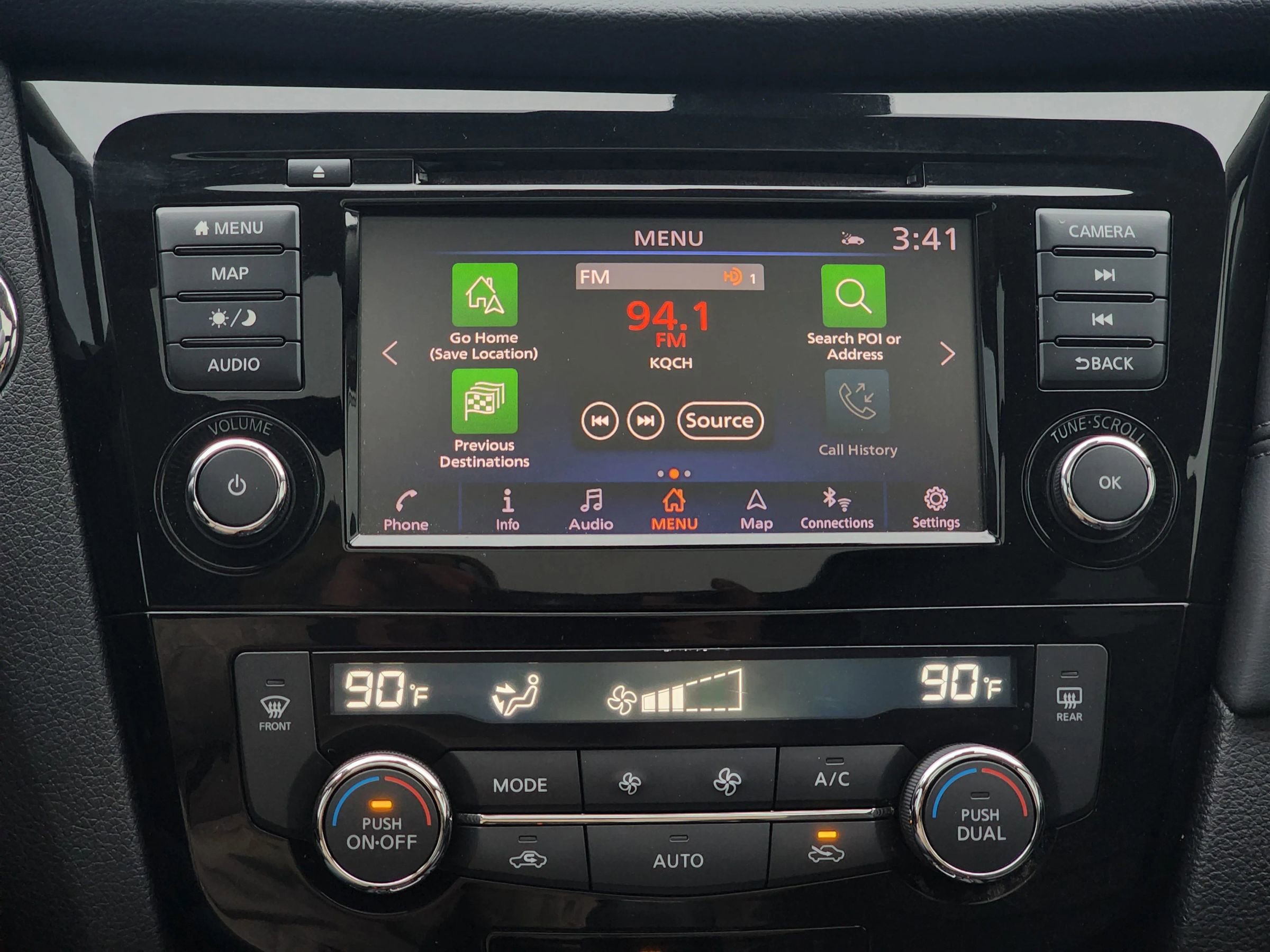 Used 2018 Nissan Rogue SL w/ Premium Package image 15