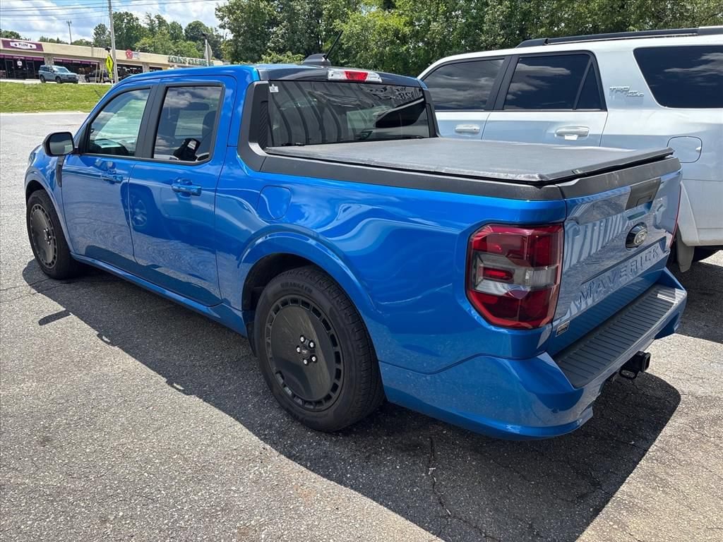 Used 2025 Ford Maverick Lobo AWD/4WD image 12