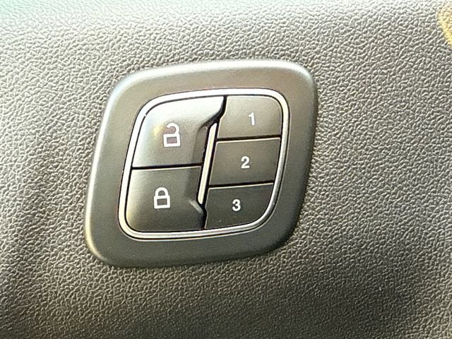 Certified 2022 Ford Escape Titanium image 22