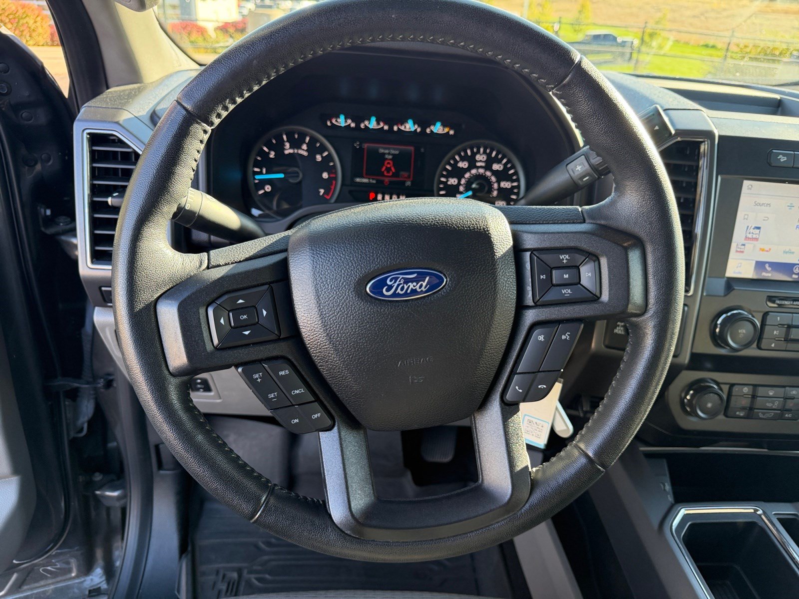 Used 2020 Ford F150 XLT w/ Equipment Group 302A Luxury AWD/4WD image 9