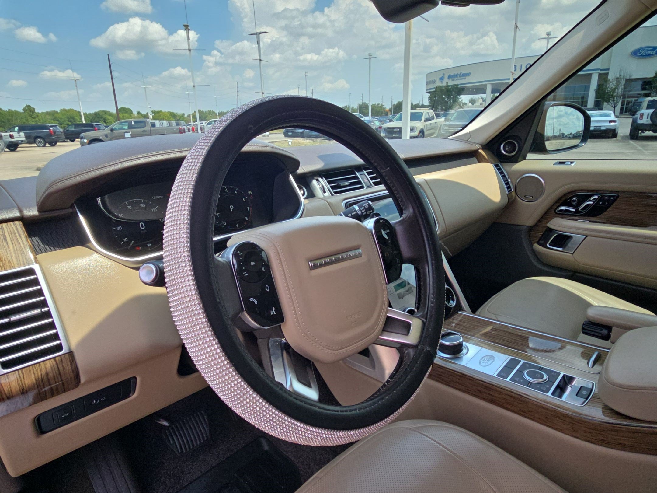 Used 2019 Land Rover Range Rover HSE AWD/4WD image 15