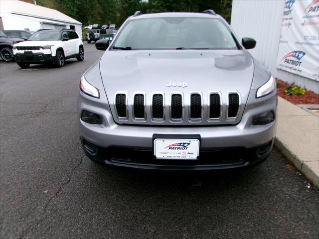 Certified 2017 Jeep Cherokee Sport AWD/4WD image 3
