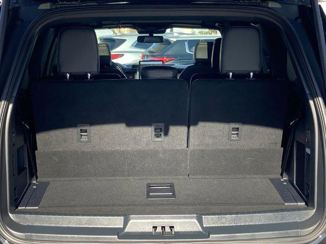 Used 2024 Ford Expedition Platinum image 22