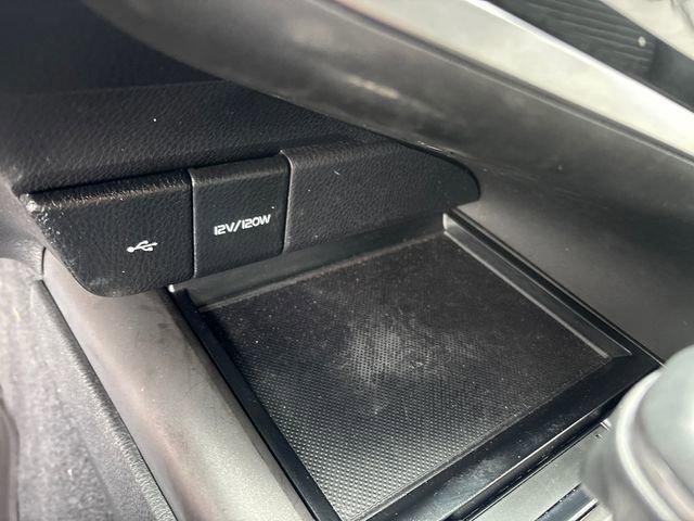 Used 2024 Toyota Camry SE image 23