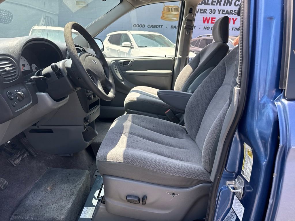 Used 2007 Dodge Grand Caravan SE w/ Popular Equipment Group I FWD image 4