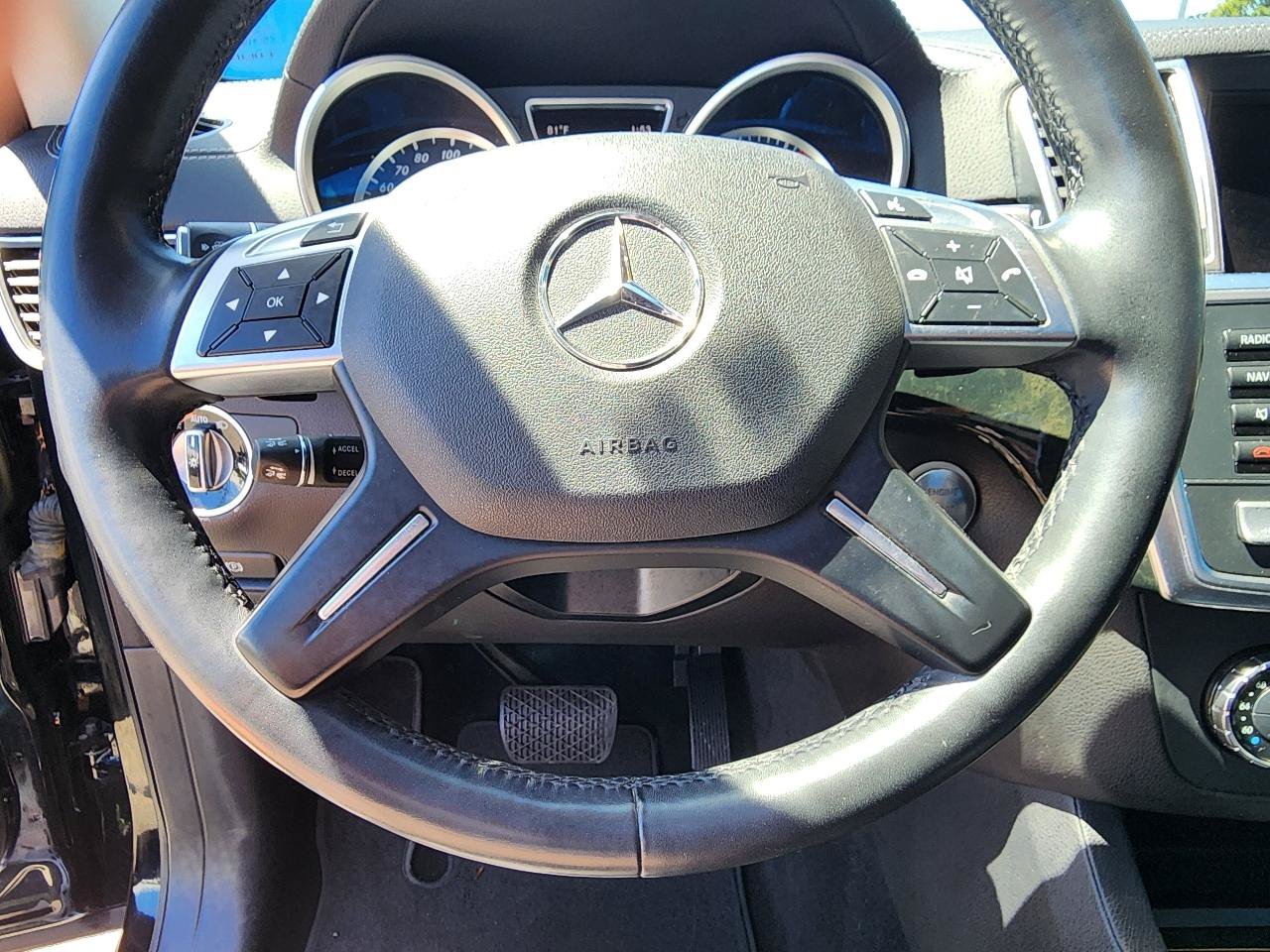 Used 2016 Mercedes-Benz GL 550 4MATIC image 18