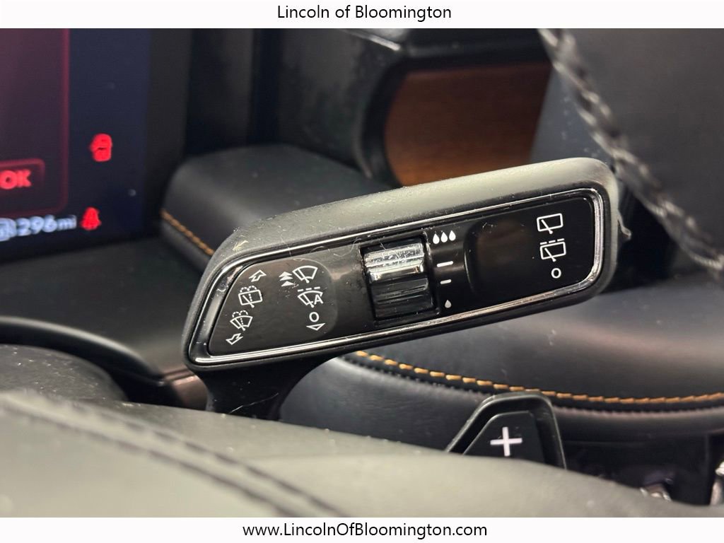 Certified 2025 Lincoln Aviator Black Label image 31