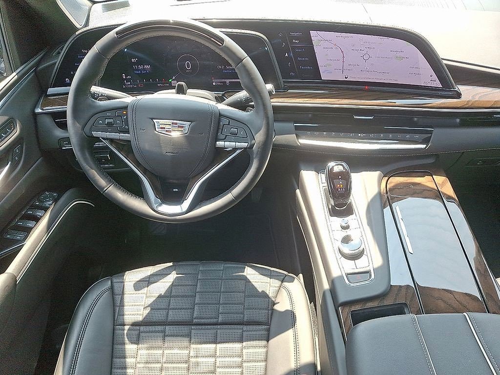 Used 2024 Cadillac Escalade ESV Sport Platinum AWD/4WD image 15