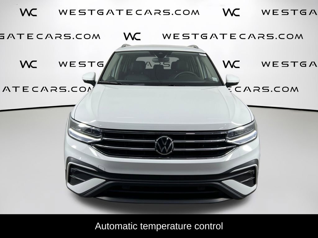 Used 2024 Volkswagen Tiguan SE image 4