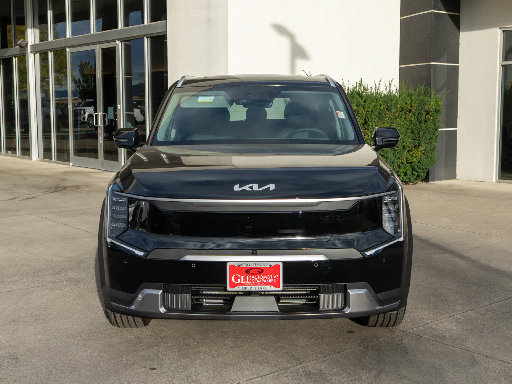 New 2026 Kia EV9 Wind AWD/4WD image 2