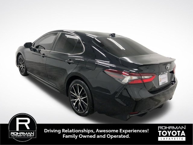 Used 2023 Toyota Camry SE FWD image 4