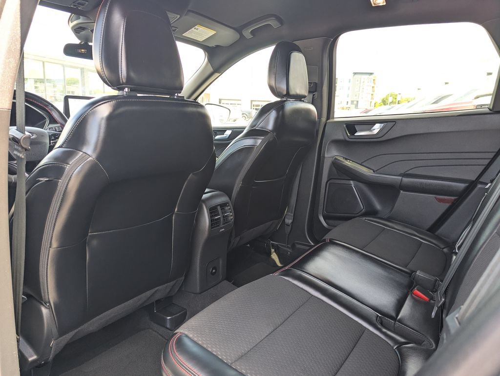 Used 2024 Ford Escape ST-Line AWD/4WD image 31