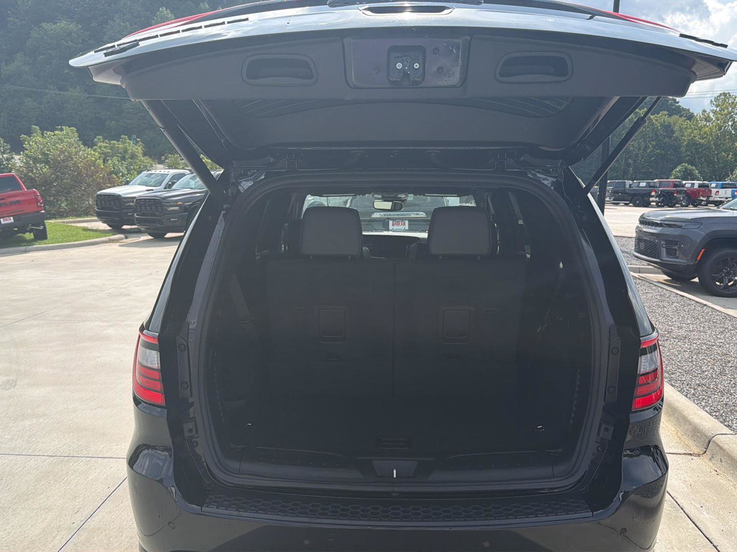 Used 2025 Dodge Durango R/T AWD/4WD image 30
