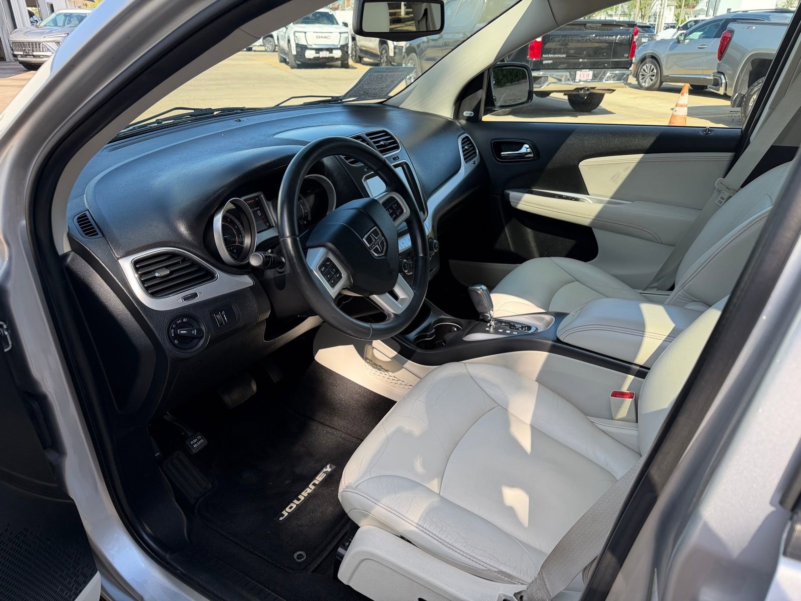 Used 2013 Dodge Journey Crew w/ Navigation & Sound Group I image 4