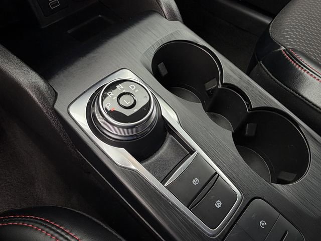 Used 2025 Ford Escape ST-Line FWD image 16