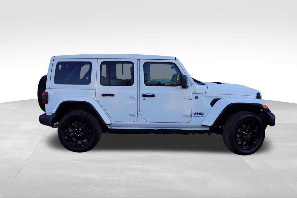 Certified 2025 Jeep Wrangler Unlimited Sahara w/ Safety Group image 3