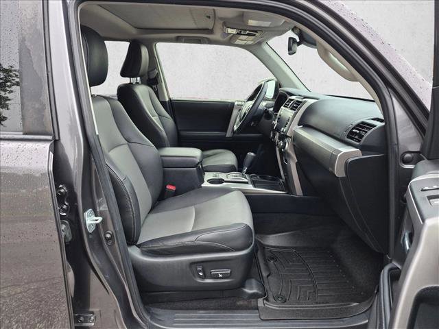 Used 2020 Toyota 4Runner SR5 Premium w/ Moonroof Package RWD image 21