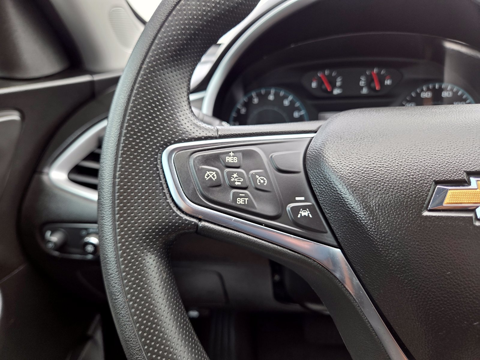 Used 2024 Chevrolet Malibu LT FWD image 42