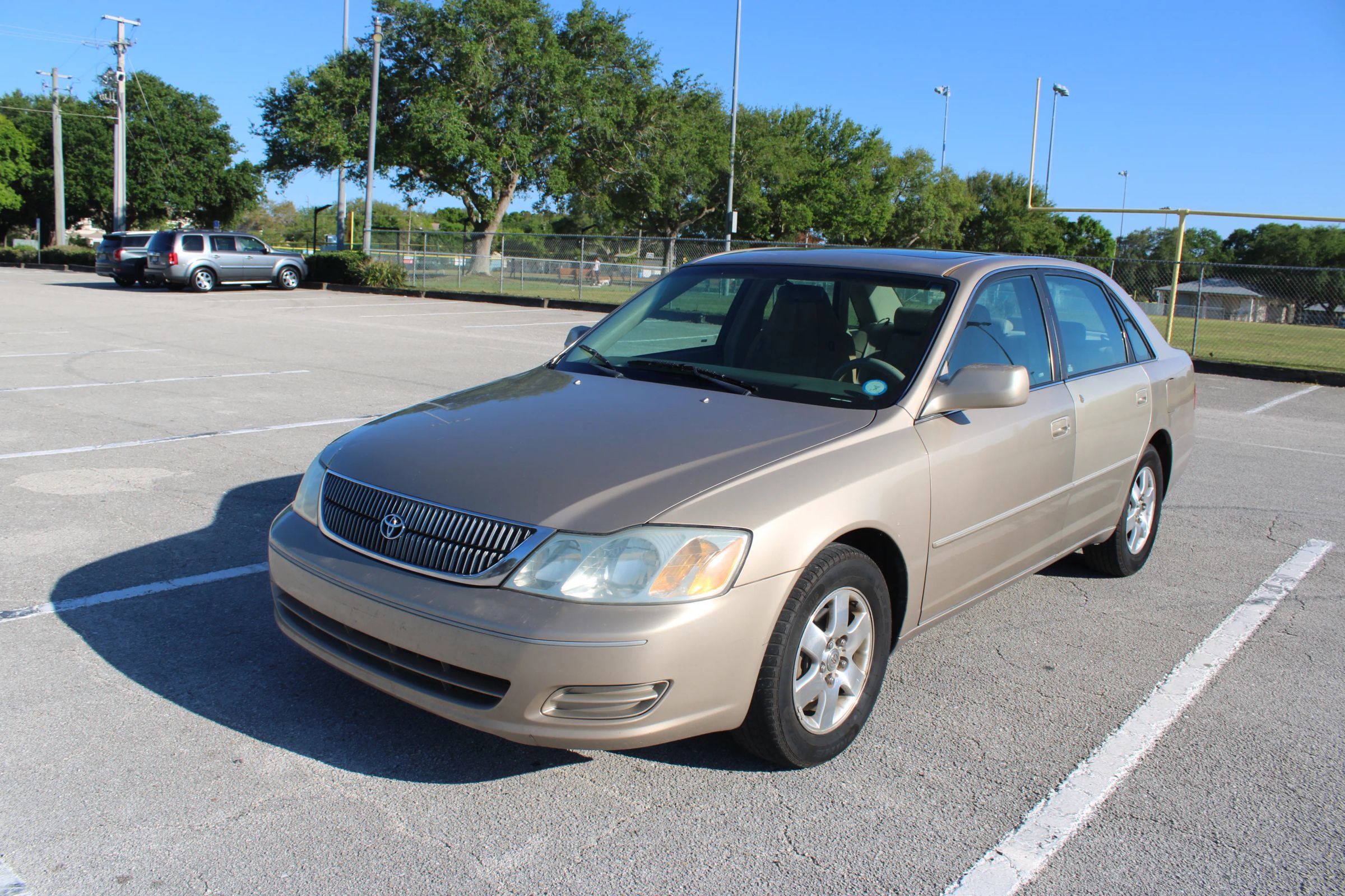 Used 2001 Toyota Avalon XL
