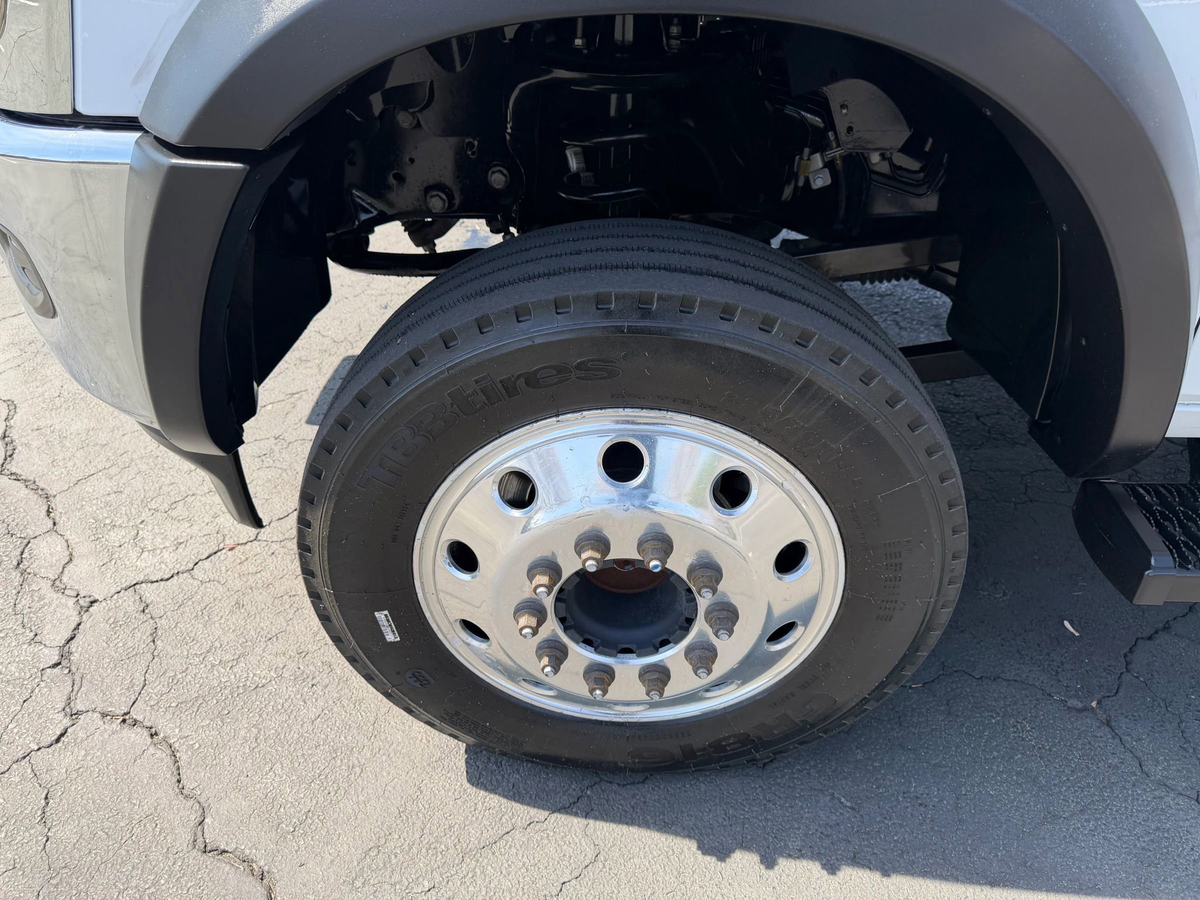 Used 2021 RAM 5500 Tradesman w/ Chrome Appearance Group image 11