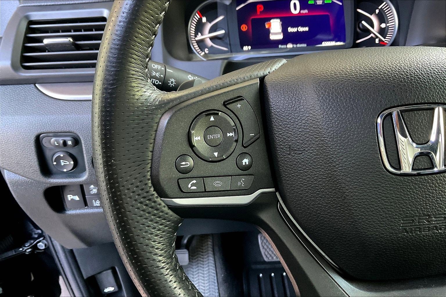 Used 2023 Honda Passport EX-L image 11