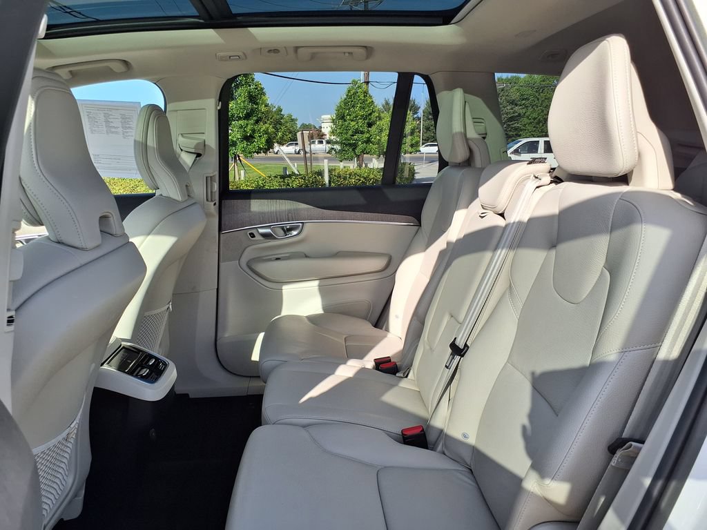 Certified 2023 Volvo XC90 B6 Core AWD/4WD image 19