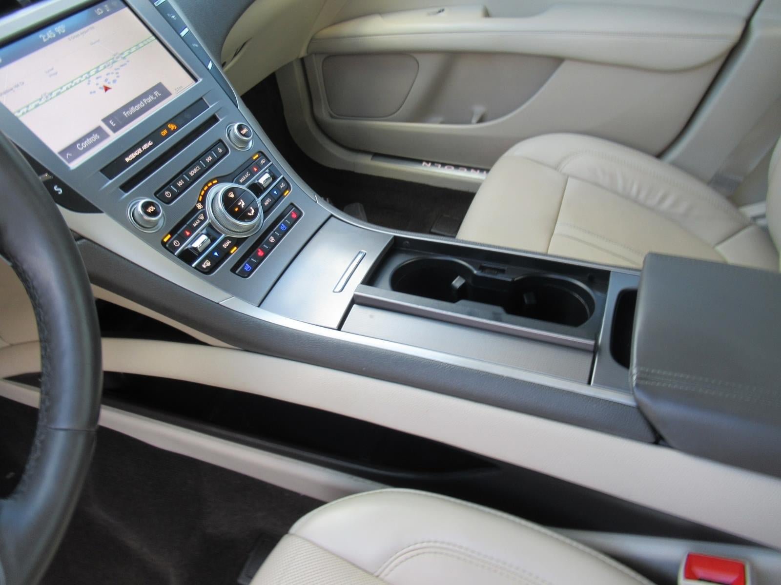 Used 2020 Lincoln MKZ Reserve w/ Monochromatic Package AWD/4WD image 17