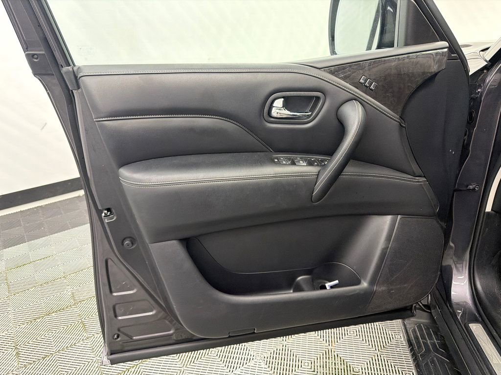 Used 2024 INFINITI QX80 Luxe image 11