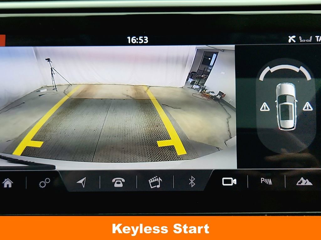 Used 2018 Land Rover Range Rover HSE image 23