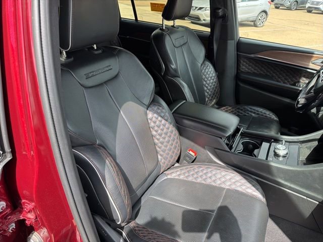 Used 2021 Jeep Grand Cherokee L Summit w/ Advanced Protech Group IV AWD/4WD image 22