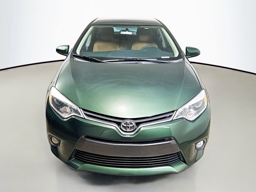 Used 2016 Toyota Corolla LE FWD image 2
