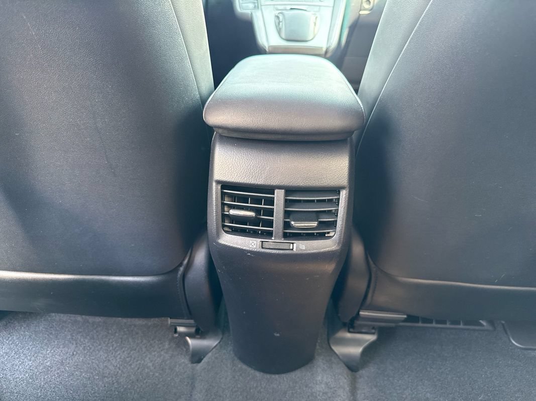 Used 2010 Lexus HS 250h Premium w/ Preferred Accessory Package FWD image 38